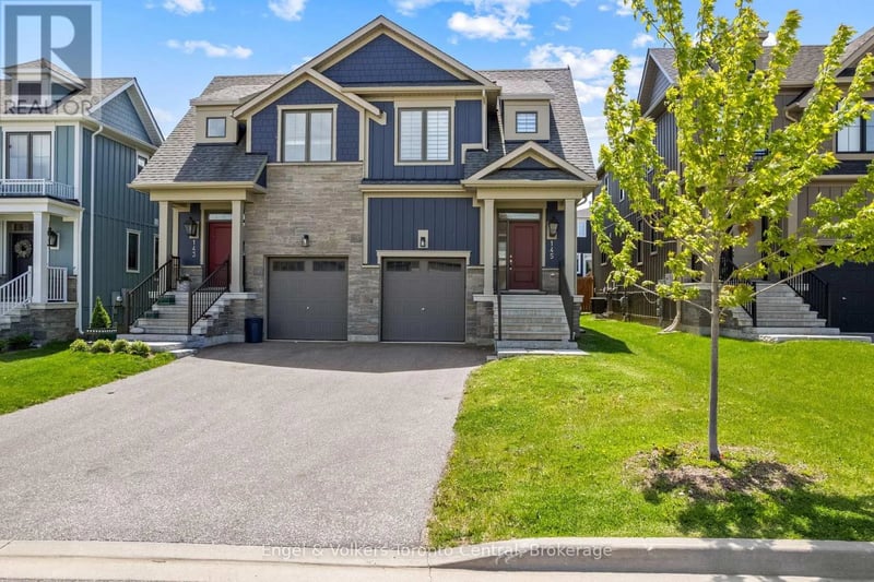 145 Sycamore Street, Blue Mountains, Ontario, L9Y4E4, Blue Mountains, Ontario — photo 1 of 5