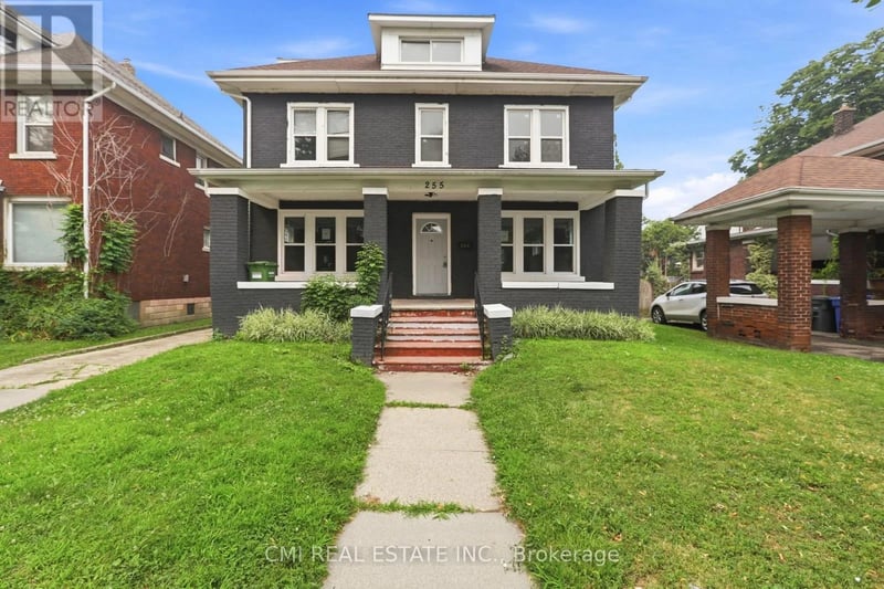 255 Hall Avenue, Windsor, Ontario, N9A2L5, Windsor, Ontario — photo 1 of 5
