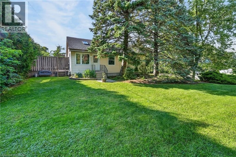124 WOLVERTON Road, Grimsby, Ontario, L3M4E7, Grimsby, Ontario — photo 1 of 5