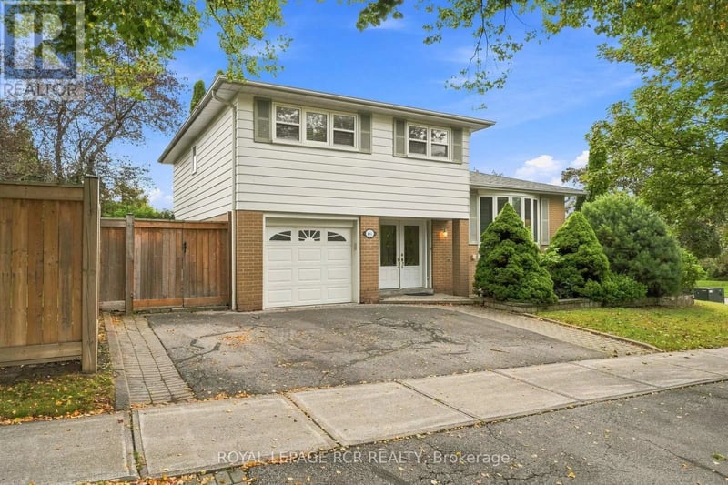 101 Hill Drive, Aurora (Aurora Heights), Ontario, L4G3A9, Aurora (Aurora Heights), Ontario — photo 1 of 5