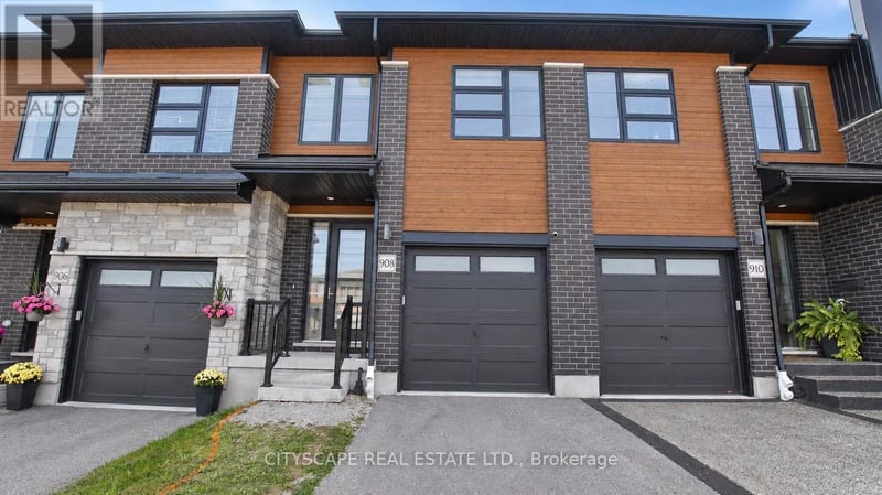 908 Robert Ferrie Drive, Kitchener, Ontario, N2R0P2, Kitchener, Ontario — photo 1 of 5