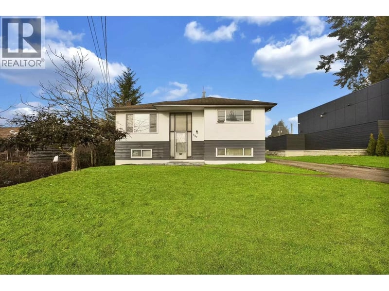 607 ALDERSON Avenue, Coquitlam, British Columbia, V3K1T4, Coquitlam, British Columbia — photo 1 of 5