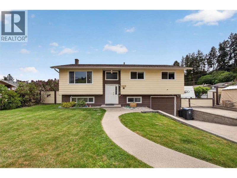3163 McCoy Road, West Kelowna, British Columbia, V4T1A8, West Kelowna, British Columbia — photo 1 of 5