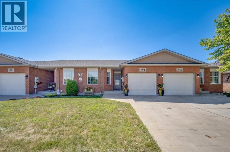 1971 LUXURY Avenue, Windsor, Ontario, N8P1W9, Windsor, Ontario — photo 1 of 5