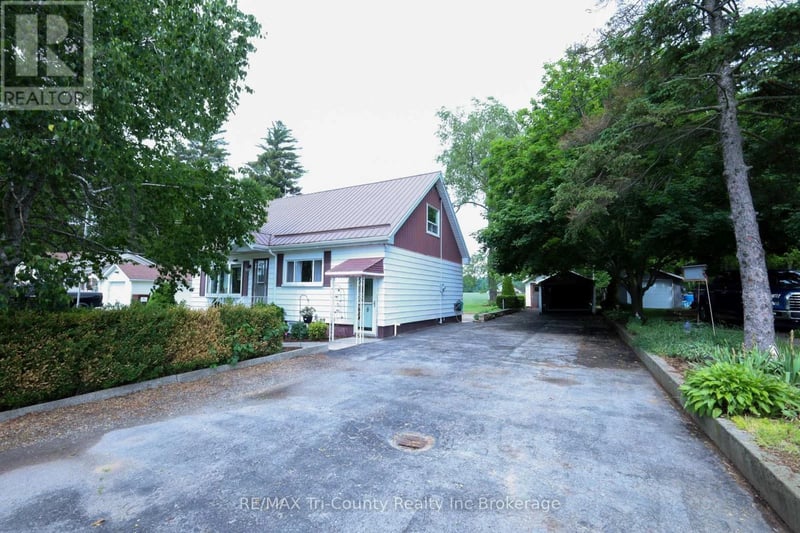 1360 Turkey Point Road, Norfolk (Walsh), Ontario, N3Y4X1, Norfolk (Walsh), Ontario — photo 1 of 5