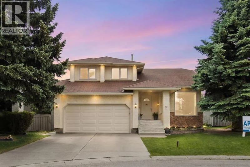 32 Del Rio Place Northeast, Calgary, Alberta, T1Y6N4, Calgary, Alberta — photo 1 of 5