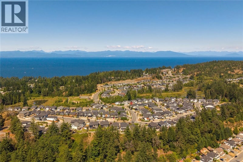 5797 Linyard Road, Nanaimo, British Columbia, V9T0G6, Nanaimo, British Columbia — photo 1 of 5