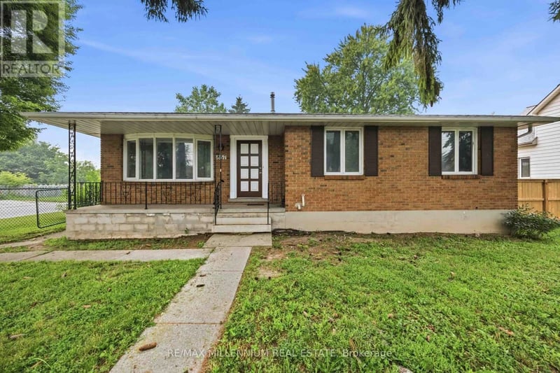 867 Wellington Street, Sarnia, Ontario, N7T1J4, Sarnia, Ontario — photo 1 of 5