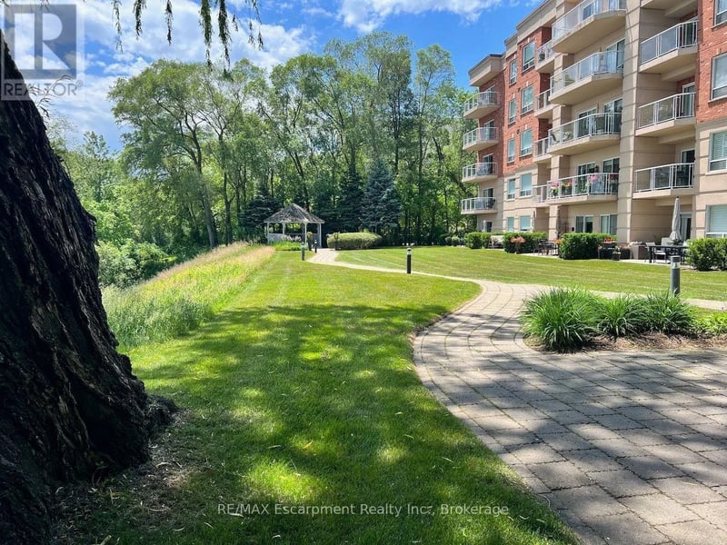 #310 5188 Lakeshore Road, Burlington (Appleby), Ontario, L7L6P4, Burlington (Appleby), Ontario — photo 1 of 5