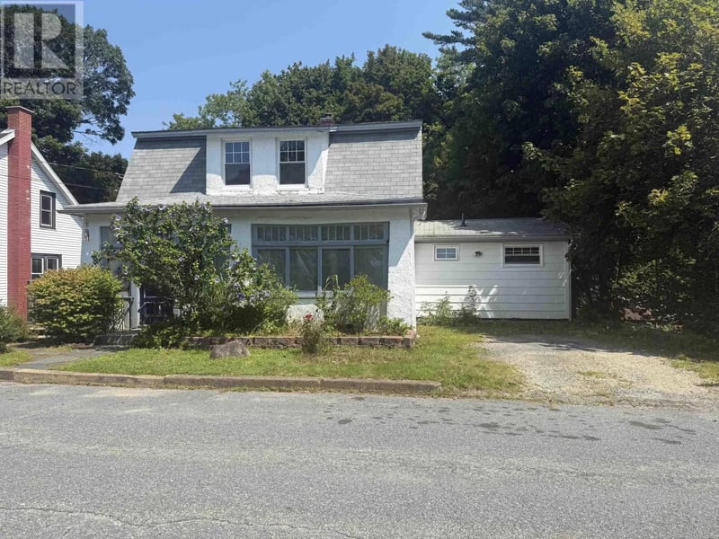 45 SCOTIA Street, Bridgewater, Nova Scotia, B4V1E6, Bridgewater, Nova Scotia — photo 1 of 5