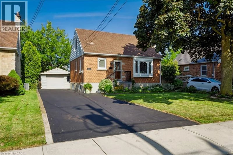 164 CHARLOTTE Street, Hamilton, Ontario, L8K4V4, Hamilton, Ontario — photo 1 of 5