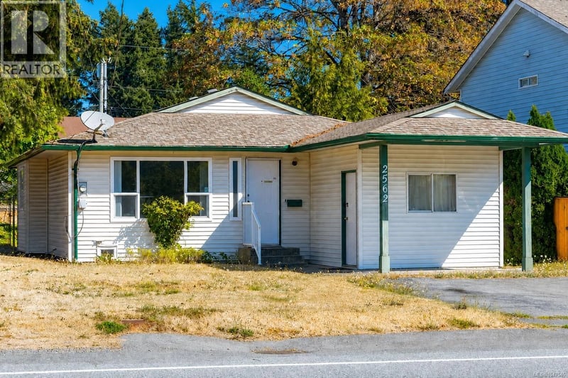 2562 Rosstown Road, Nanaimo, British Columbia, V9T3R8, Nanaimo, British Columbia — photo 1 of 5