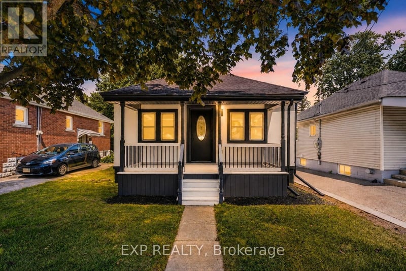 43 Brucedale Avenue East, Hamilton (Centremount), Ontario, L9A1N1, Hamilton (Centremount), Ontario — photo 1 of 5