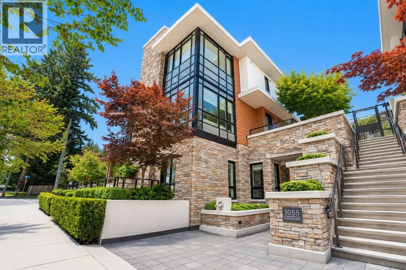 #102 1055 RIDGEWOOD Drive, North Vancouver, British Columbia, V7R0A6, North Vancouver, British Columbia — photo 1 of 5