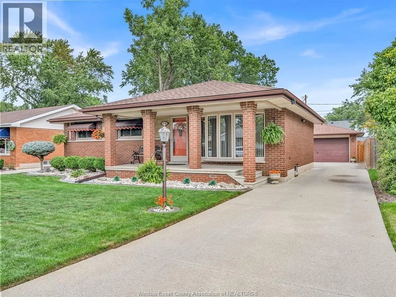 1048 COVENTRY Court, Windsor, Ontario, N8S2W7, Windsor, Ontario — photo 1 of 5