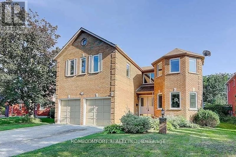 86 Bristol Road, Newmarket (Bristol-London), Ontario, L3Y8B5, Newmarket (Bristol-London), Ontario — photo 1 of 5