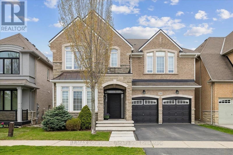 2400 Spring Meadow Way, Oakville (WM Westmount), Ontario, L6M0R6, Oakville (WM Westmount), Ontario — photo 1 of 5