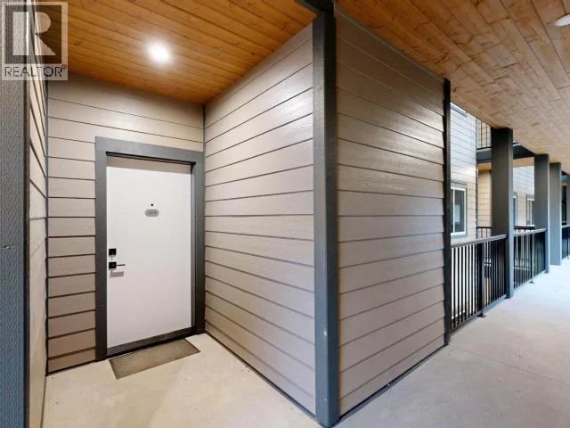 C204-6900 BURNABY STREET, Powell River, British Columbia, Powell River, British Columbia — photo 1 of 5