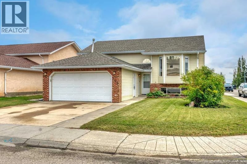 303 Strathaven Drive, Strathmore, Alberta, T1P1M2, Strathmore, Alberta — photo 1 of 5