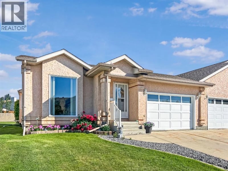 8932 105 Avenue, Grande Prairie, Alberta, T8X1H9, Grande Prairie, Alberta — photo 1 of 5