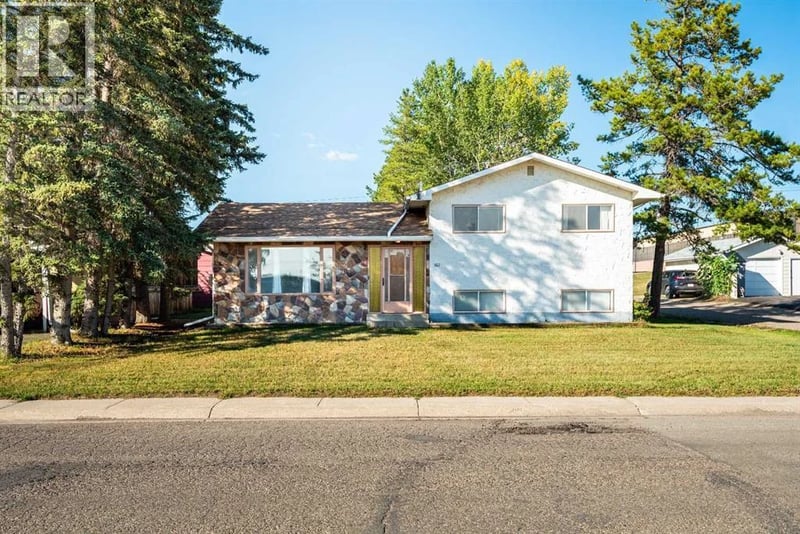 602 Royal Drive, Trochu, Alberta, T0M2C0, Trochu, Alberta — photo 1 of 5