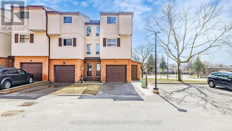 #19 601 Galahad Drive, Oshawa (Eastdale), Ontario, L1K1L9, Oshawa (Eastdale), Ontario — photo 1 of 5