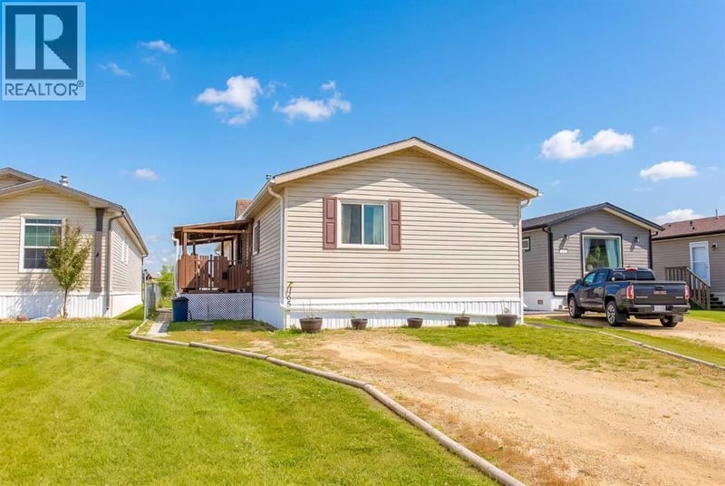 15 Mackenzie Ranch Way, Lacombe, Alberta, T4L0B4, Lacombe, Alberta — photo 1 of 5