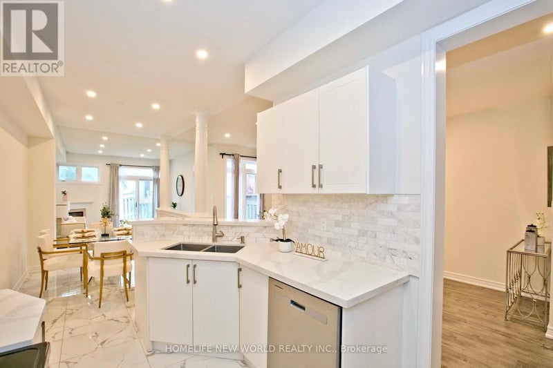 16 Venture Avenue, Richmond Hill (Rouge Woods), Ontario, L4S2P2, Richmond Hill (Rouge Woods), Ontario — photo 1 of 5