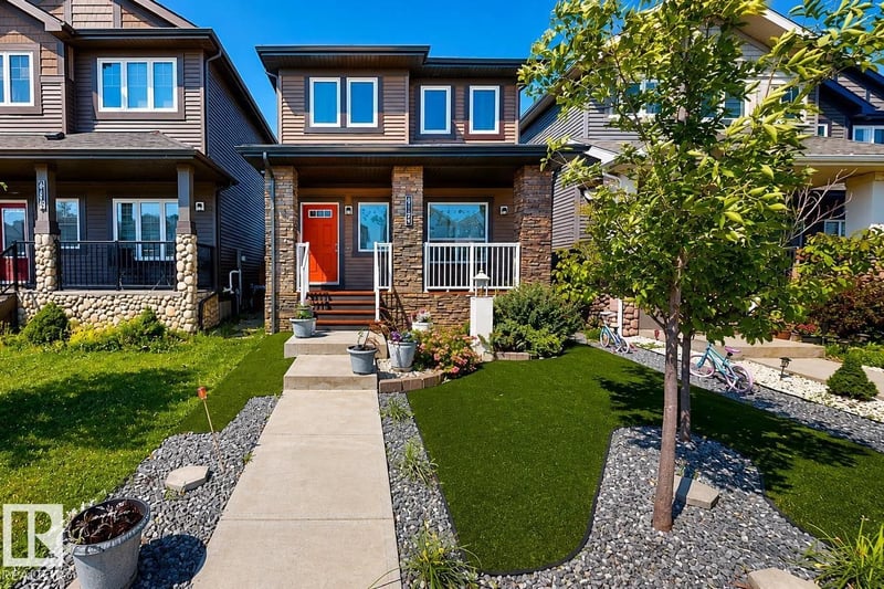 8172 226 ST NW, Edmonton, Alberta, T5T7G7, Edmonton, Alberta — photo 1 of 5