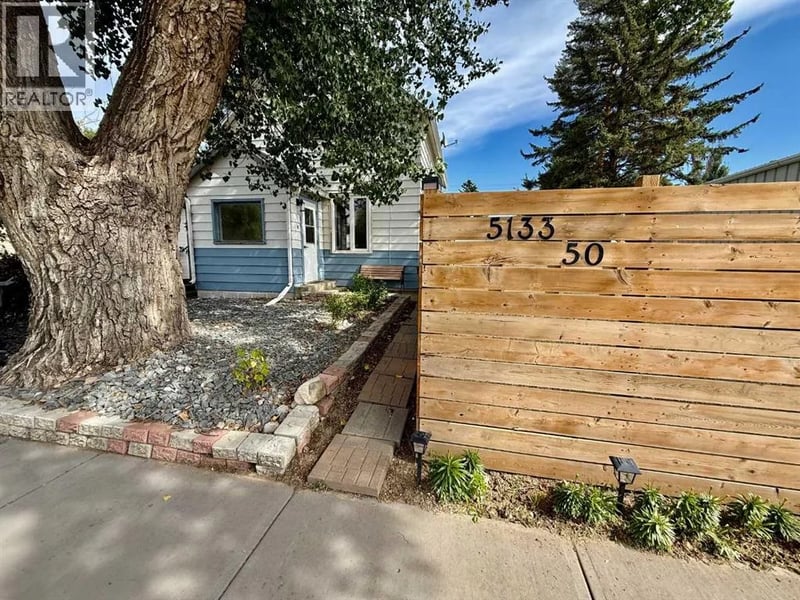 5133 50 Street, Provost, Alberta, T0B3S0, Provost, Alberta — photo 1 of 5