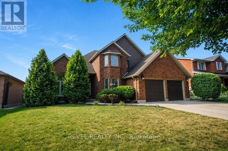7 Cooper Court, Brantford, Ontario, N3T6G7, Brantford, Ontario — photo 1 of 5