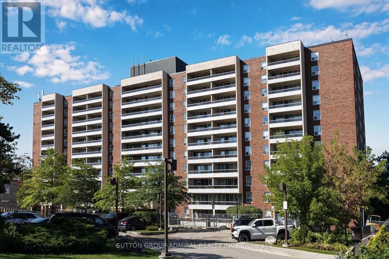 #503 31 Four Winds Drive, Toronto (York University Heights), Ontario, M3J1K9, Toronto (York University Heights), Ontario — photo 1 of 5