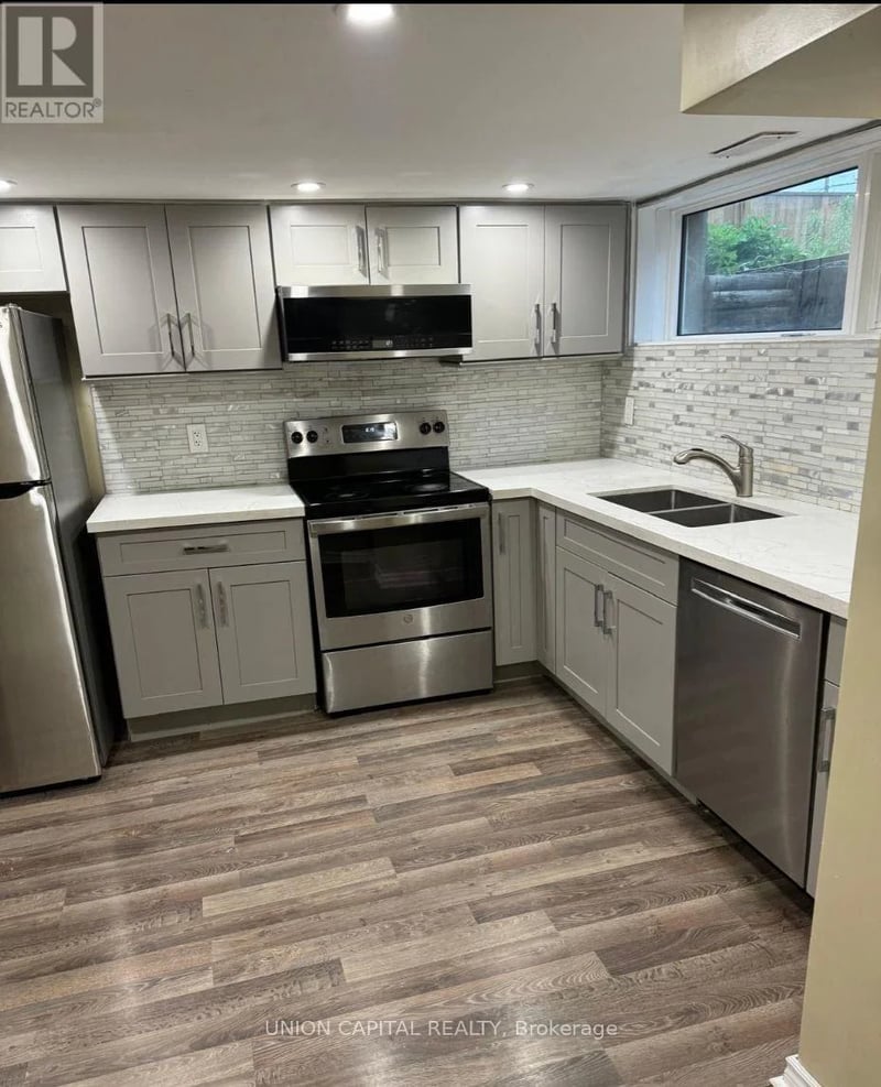 #Room A 427 Rossland Road West, Oshawa (McLaughlin), Ontario, L1J3G9, Oshawa (McLaughlin), Ontario — photo 1 of 4
