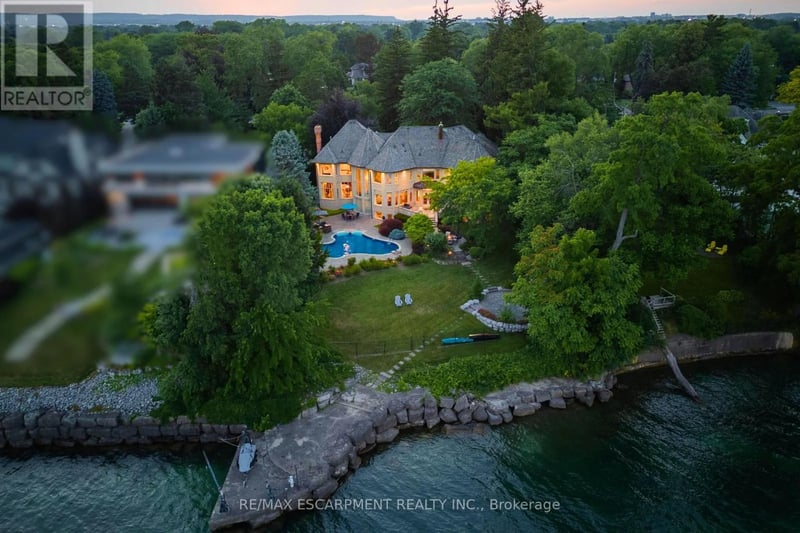 4038 Lakeshore Road, Burlington (Shoreacres), Ontario, L7L1A1, Burlington (Shoreacres), Ontario — photo 1 of 5
