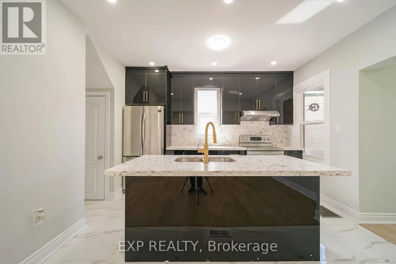 #upstairs 1509 Main Street East, Hamilton (Homeside), Ontario, L8K1E2, Hamilton (Homeside), Ontario — photo 1 of 5