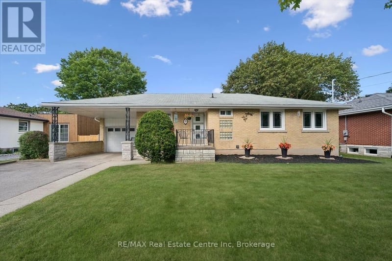 9 Hamel Avenue, Guelph (Exhibition Park), Ontario, N1H5L9, Guelph (Exhibition Park), Ontario — photo 1 of 5
