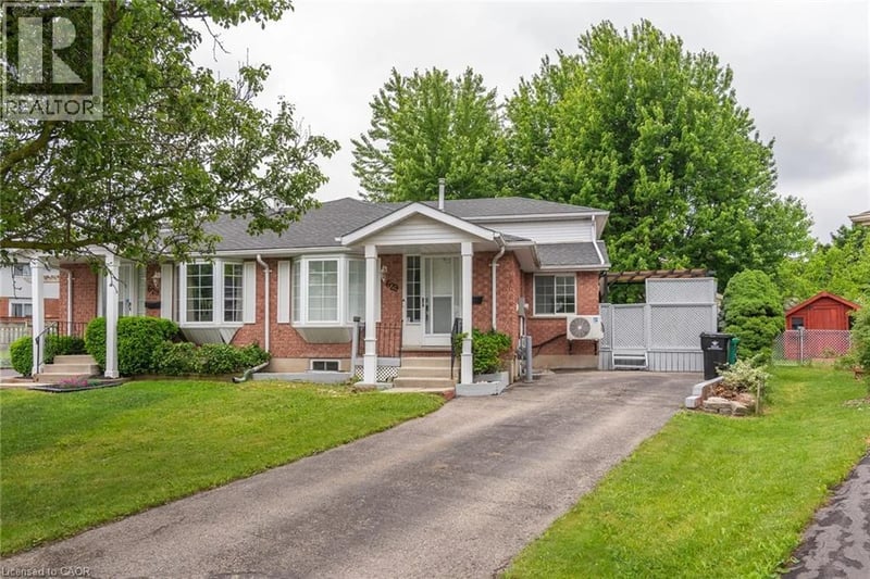 #B 629 SETTLERSFIELD Court, Waterloo, Ontario, N2T2K6, Waterloo, Ontario — photo 1 of 5