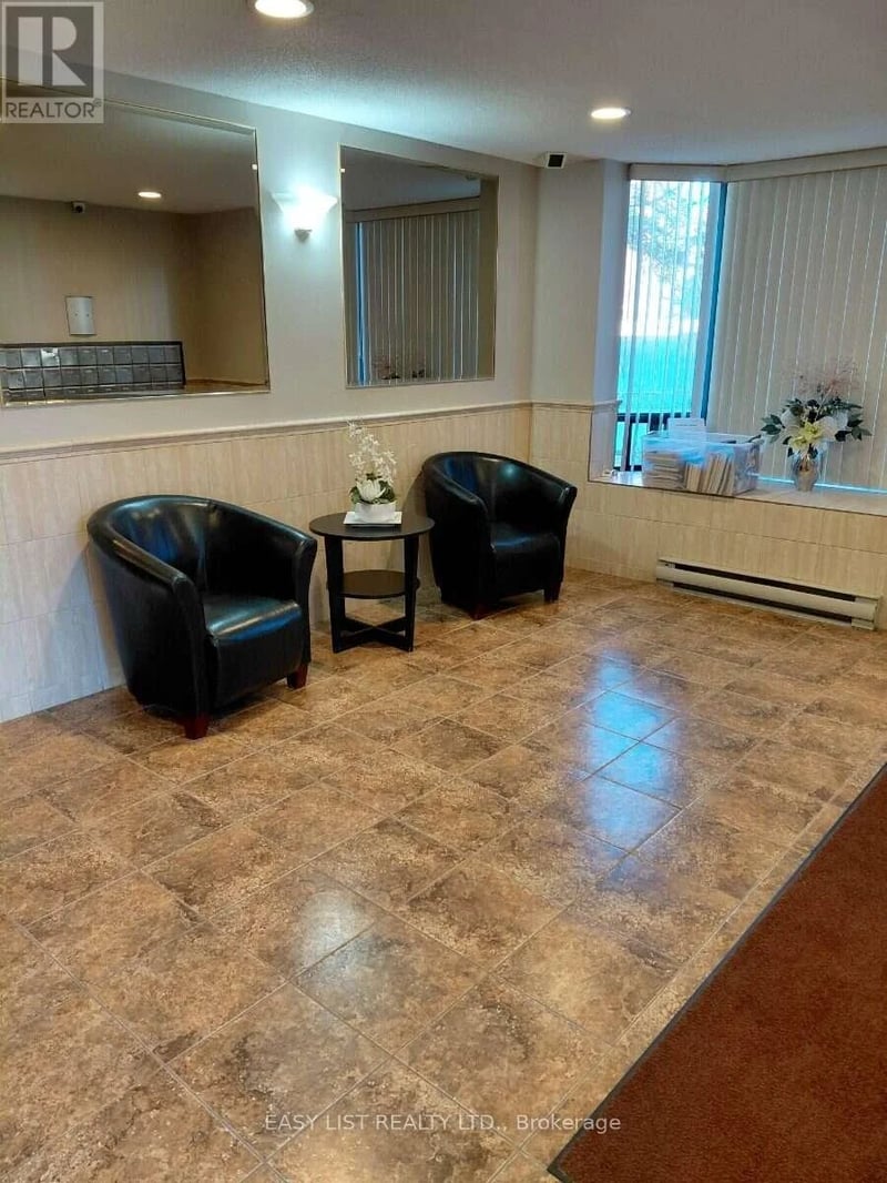 #205 75 Huxley Street, London South (South E), Ontario, N6J4W7, London South (South E), Ontario — photo 1 of 5