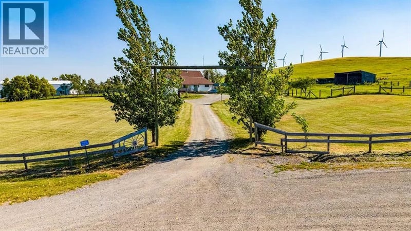 1411 Twp Rd 7-3 Road, Rural Pincher Creek No. 9, M.D. of, Alberta, T0K1W0, Rural Pincher Creek No. 9, M.D. of, Alberta — photo 1 of 5