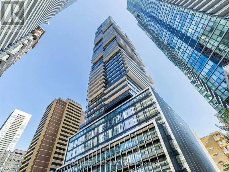 #2706 55 Charles Street East, Toronto (Church-Yonge Corridor), Ontario, M4Y0J1, Toronto (Church-Yonge Corridor), Ontario — photo 1 of 5