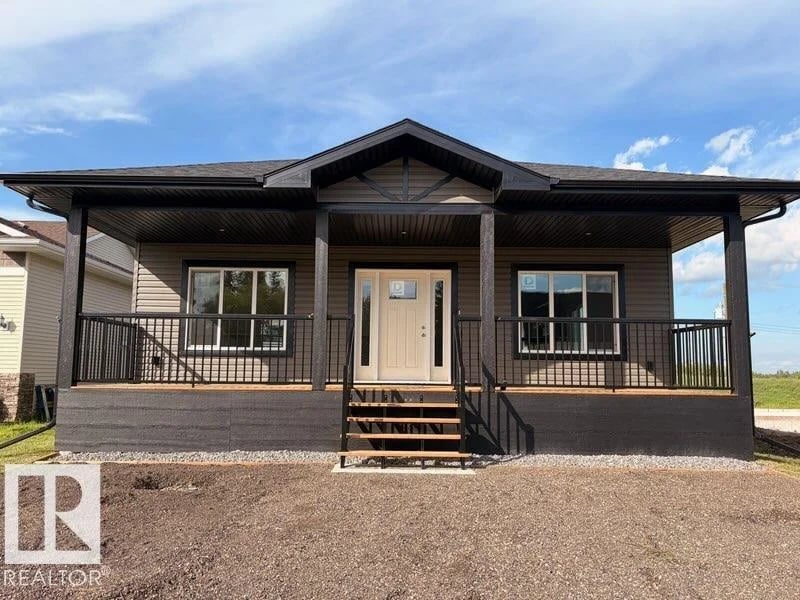 114 Alberta ST, Kingman, Alberta, T0B2M0, Kingman, Alberta — photo 1 of 5