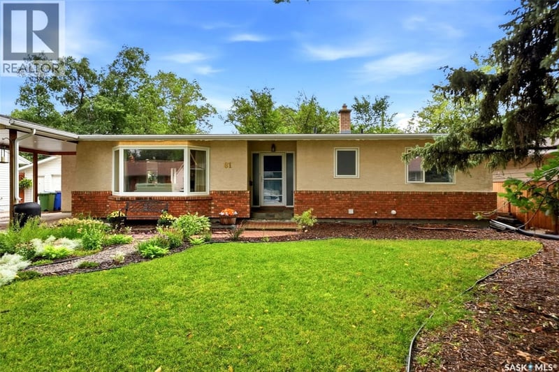81 Dolphin BAY, Regina, Saskatchewan, S4S4Z9, Regina, Saskatchewan — photo 1 of 5