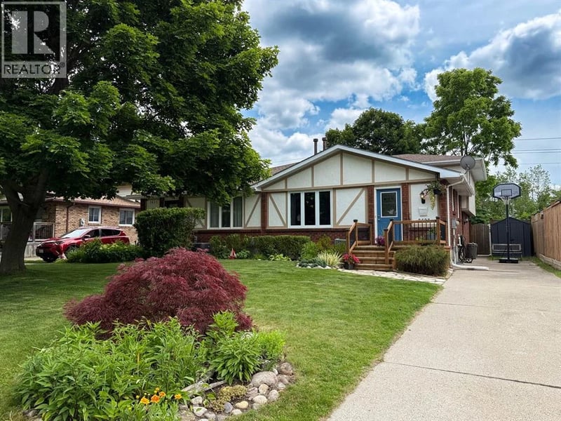 2623 KAYMAR Crescent, Sarnia, Ontario, N0N1C0, Sarnia, Ontario — photo 1 of 5
