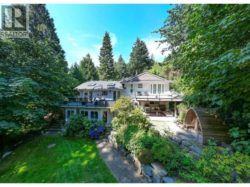 6240 ST. GEORGES Avenue, West Vancouver, British Columbia, V7W1Z7, West Vancouver, British Columbia — photo 1 of 5