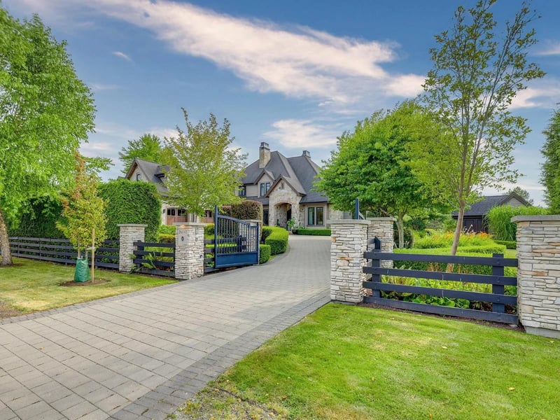 20152 2 Avenue, Langley, British Columbia, V2Z0A3, Langley, British Columbia — photo 1 of 5