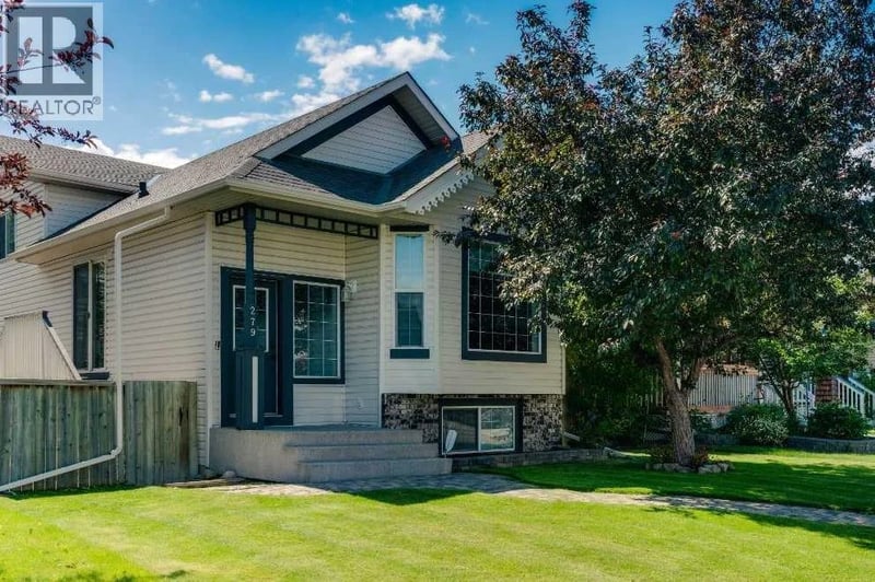 279 Covehaven View Northeast, Calgary, Alberta, T3K5S4, Calgary, Alberta — photo 1 of 5