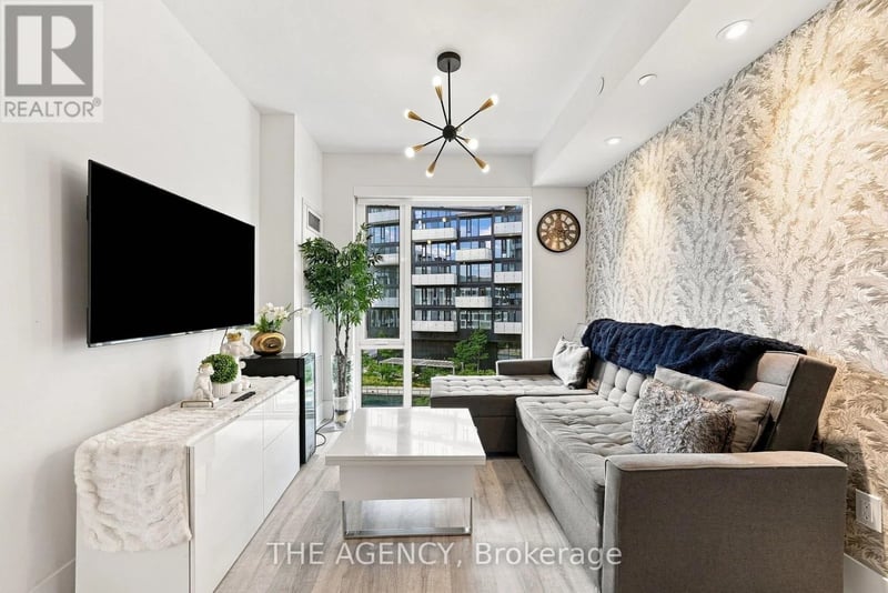 #907 470 Front Street, Toronto (Waterfront Communities), Ontario, M5V0V6, Toronto (Waterfront Communities), Ontario — photo 1 of 5