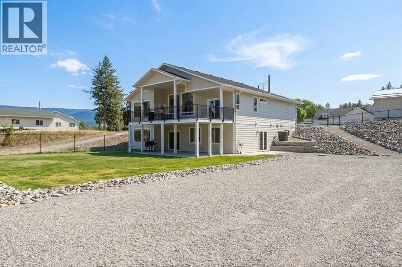 5531 6 Highway, Coldstream, British Columbia, V1B3E2, Coldstream, British Columbia — photo 1 of 5
