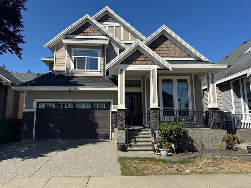 17351 64A Avenue, Surrey, British Columbia, V3S0P5, Surrey, British Columbia — photo 1 of 5