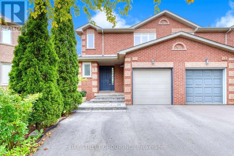 17 Inverhuron Trail, Oakville (RO River Oaks), Ontario, L6H5Z6, Oakville (RO River Oaks), Ontario — photo 1 of 5